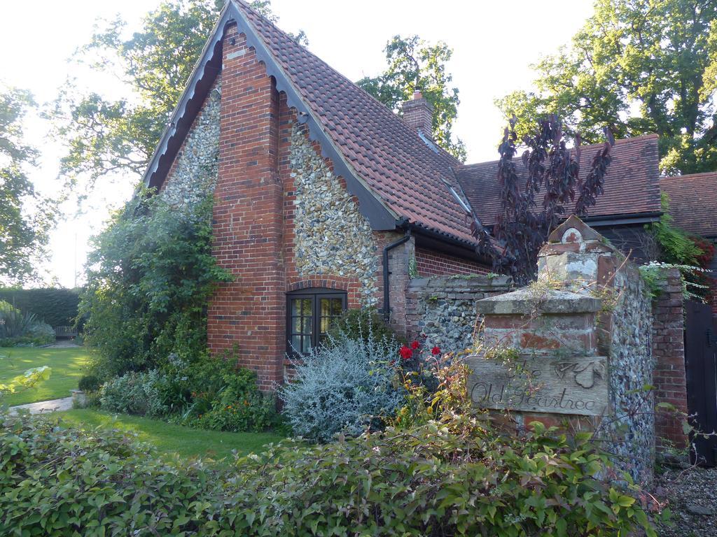 The Old Pear Tree Bed & Breakfast Bury St. Edmunds Exterior photo